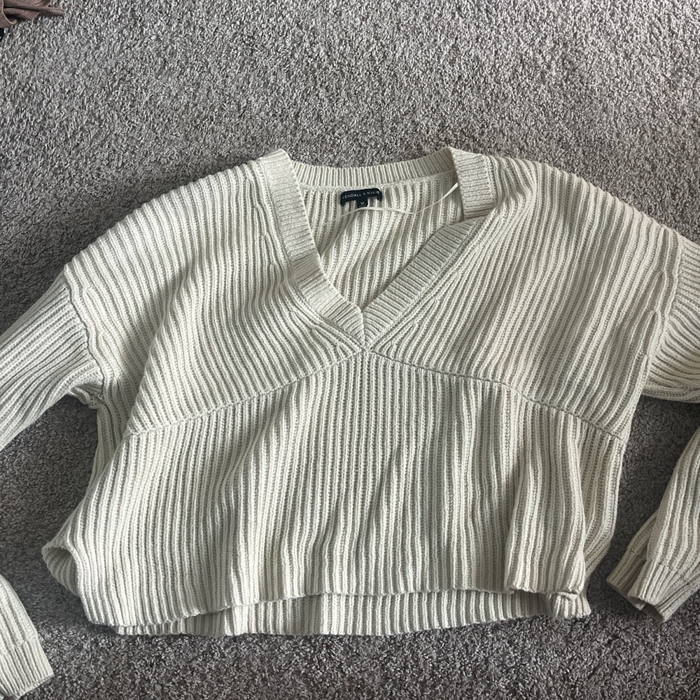 Pacsun Kendall and Kylie Cream Ribbed V-Neck Sweater